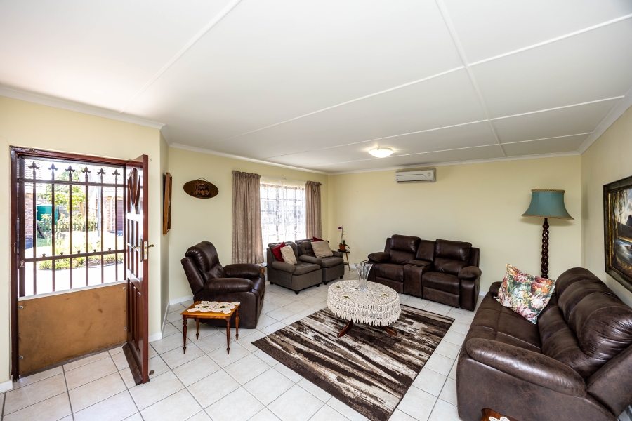 To Let 3 Bedroom Property for Rent in Gonubie Eastern Cape